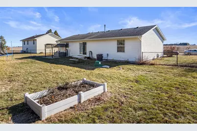 610 E Roosevelt Road, Philo, IL 61864 - Photo 29