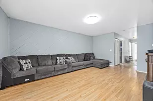 1823 Whaler Ln, Hanover Park, IL 60133 - Photo 5