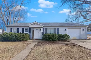 1418 Cherokee Ln, Ottawa, IL 61350 - Photo 1