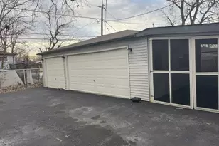 15214 Woodlawn Ave, Dolton, IL 60419 - Photo 21