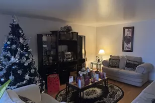 15214 Woodlawn Ave, Dolton, IL 60419 - Photo 3