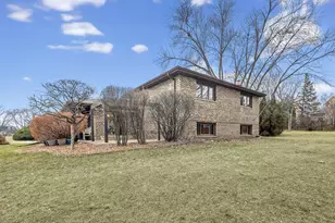 1204 Sleepy Hollow Ln, Darien, IL 60561 - Photo 27