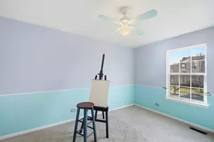 1095 Ellsworth Dr, Grayslake, IL 60030 - Photo 21