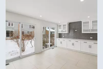 325 Colony Green Drive, Bloomingdale, IL 60108 - Photo 11