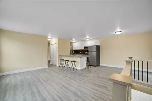 1295 Pearl Ave, Glendale Heights, IL 60139 - Photo 3