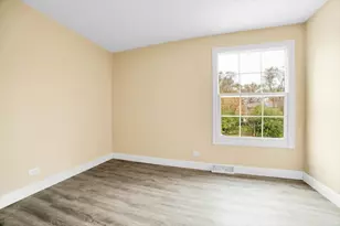 1295 Pearl Ave, Glendale Heights, IL 60139 - Photo 13