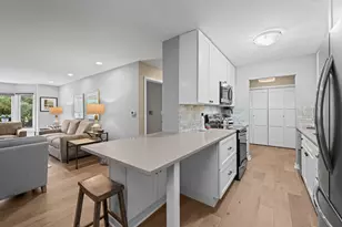 2300 Windsor Mall, Park Ridge, IL 60068 - Photo 5