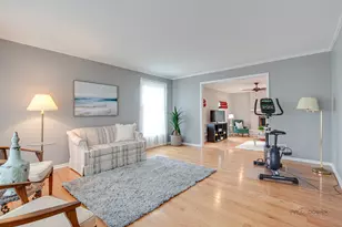 1515 Forever Ave, Libertyville, IL 60048 - Photo 5