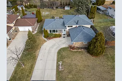 7818 W 101st Place, Palos Hills, IL 60465 - Photo 3