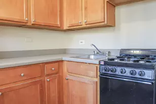 5214 S Woodlawn Ave, Chicago, IL 60615 - Photo 5