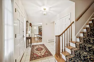 1245 Canterbury Ln, Glenview, IL 60025 - Photo 3