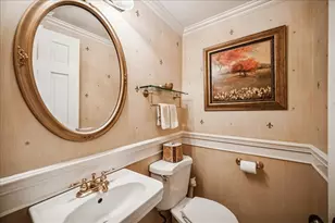 1245 Canterbury Ln, Glenview, IL 60025 - Photo 15