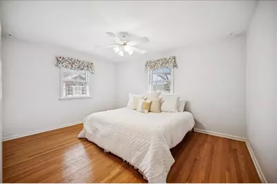 1245 Canterbury Lane, Glenview, IL 60025 - Photo 19