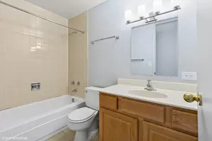 6700 S South Shore Dr, Chicago, IL 60649 - Photo 19
