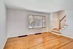 8303 Lawndale Ave, Skokie, IL 60076 - Photo 3