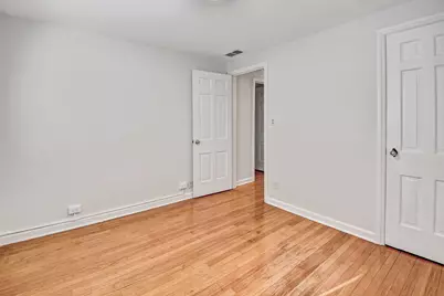 8303 Lawndale Avenue, Skokie, IL 60076 - Photo 13