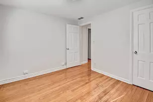 8303 Lawndale Ave, Skokie, IL 60076 - Photo 13