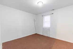 8111 S Muskegon Ave, Chicago, IL 60617 - Photo 17