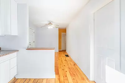 8111 S Muskegon Avenue, Chicago, IL 60617 - Photo 3