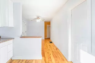 8111 S Muskegon Ave, Chicago, IL 60617 - Photo 3