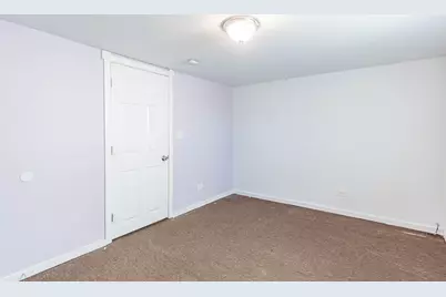 8111 S Muskegon Avenue, Chicago, IL 60617 - Photo 29