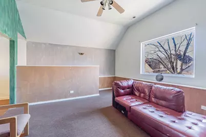 8111 S Muskegon Avenue, Chicago, IL 60617 - Photo 11