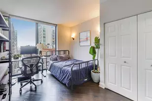 435 W Erie St, Chicago, IL 60654 - Photo 25