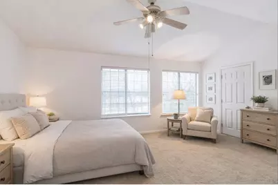 842 W Saint Johns Place, Palatine, IL 60067 - Photo 5