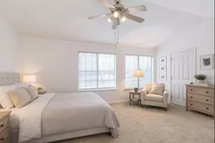 842 W St Johns Pl, Palatine, IL 60067 - Photo 5