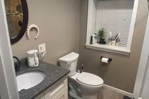 2213 S Oakley Ave, Chicago, IL 60608 - Photo 17