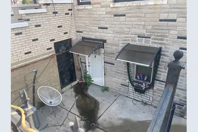 2213 S Oakley Avenue, Chicago, IL 60608 - Photo 3