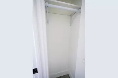 7250 N Western Avenue #213, Chicago, IL 60645 - Photo 15