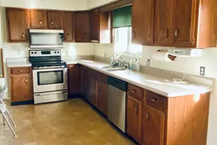 201 Janet Ave, Rochelle, IL 61068 - Photo 5