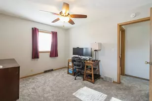 3323 25th Ave, Rock Island, IL 61201 - Photo 11