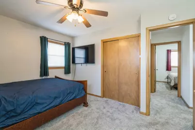 3323 25 Avenue, Rock Island, IL 61201 - Photo 13