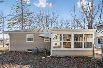 3323 25 Avenue, Rock Island, IL 61201 - Photo 21