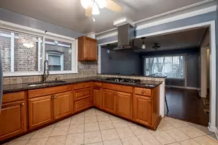 4525 S Karlov Ave, Chicago, IL 60632 - Photo 11