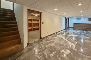 215 Baird St, Dakota, IL 61018 - Photo 19