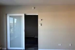 5 Villa Verde Dr, Buffalo Grove, IL 60089 - Photo 3