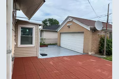 7427 Tripp Avenue, Skokie, IL 60076 - Photo 37