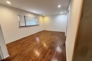 7427 Tripp Ave, Skokie, IL 60076 - Photo 17