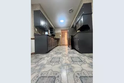 7427 Tripp Avenue, Skokie, IL 60076 - Photo 11