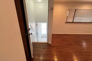 7427 Tripp Ave, Skokie, IL 60076 - Photo 23