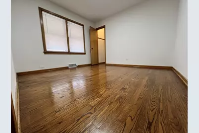 7427 Tripp Avenue, Skokie, IL 60076 - Photo 15