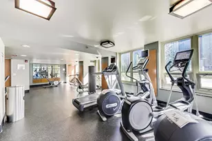 345 N La Salle Dr, Chicago, IL 60654 - Photo 29