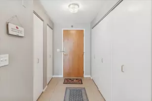 345 N La Salle Dr, Chicago, IL 60654 - Photo 9