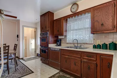 10610 Essex Street, Westchester, IL 60154 - Photo 11