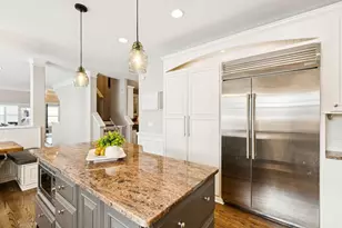 8017 Insignia Ct, Long Grove, IL 60047 - Photo 11