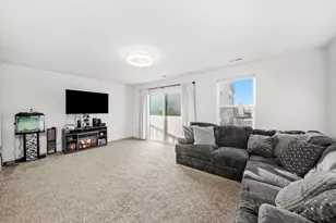 6640 Linden Trl, Wonder Lake, IL 60097 - Photo 11