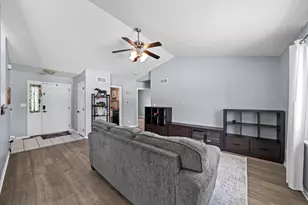 338 Timber Dr, Harvard, IL 60033 - Photo 9